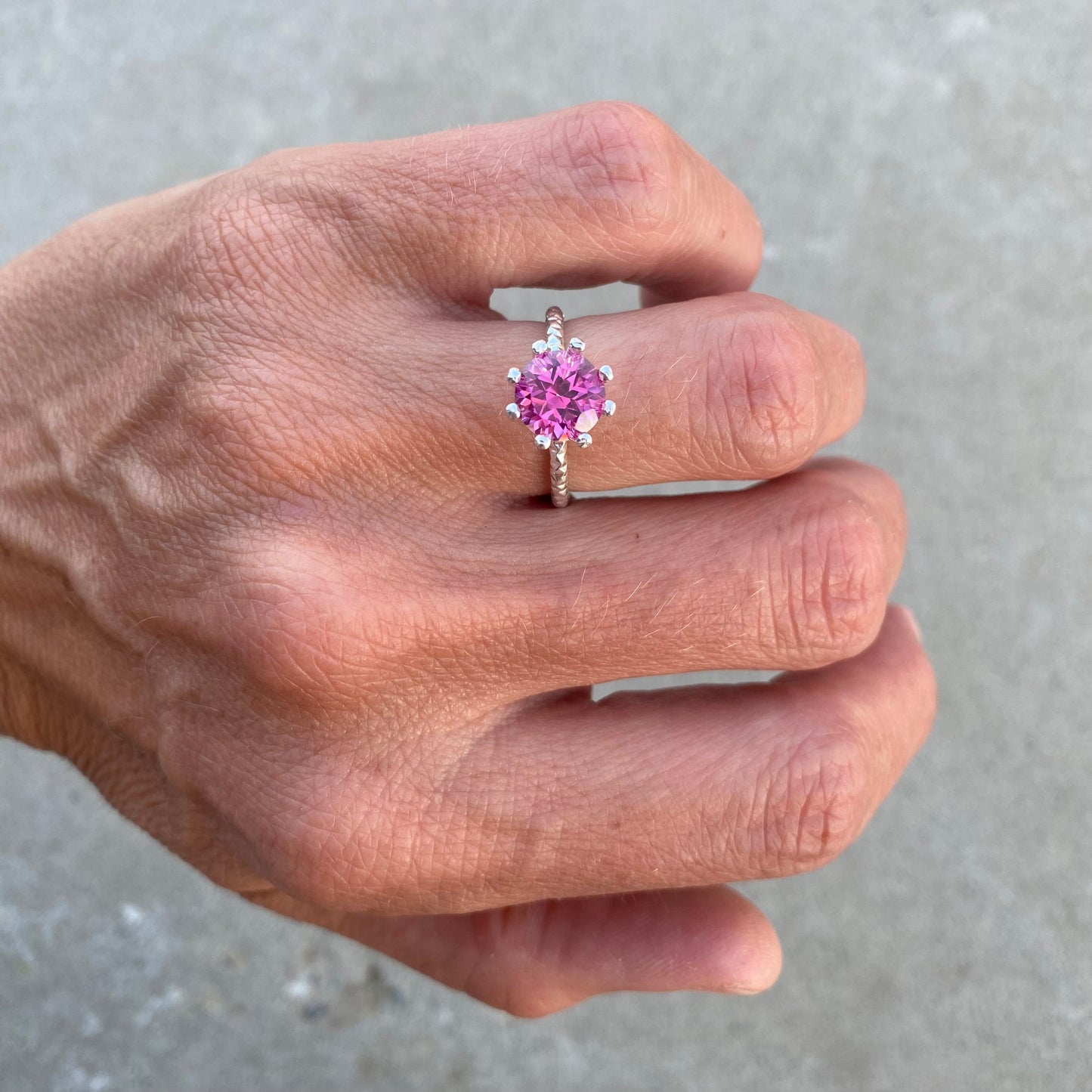 Harriet ring med blush topaz